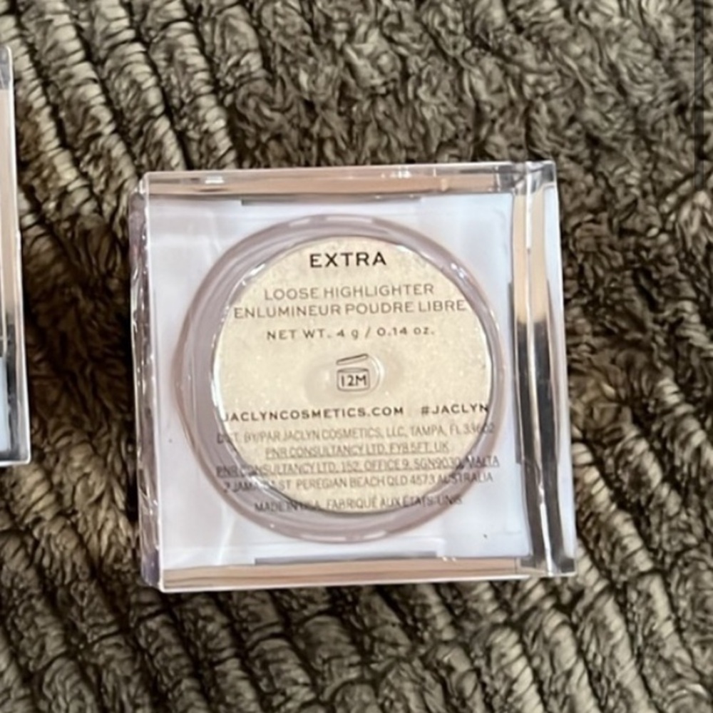 Jaclyn hill highlighter shade extra